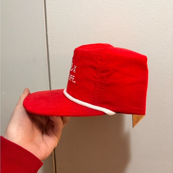 Fender x High Life Red Rope Snapback Trucker Hat NWT Vintage Style Beer Logo Cap - Picture 2 of 3